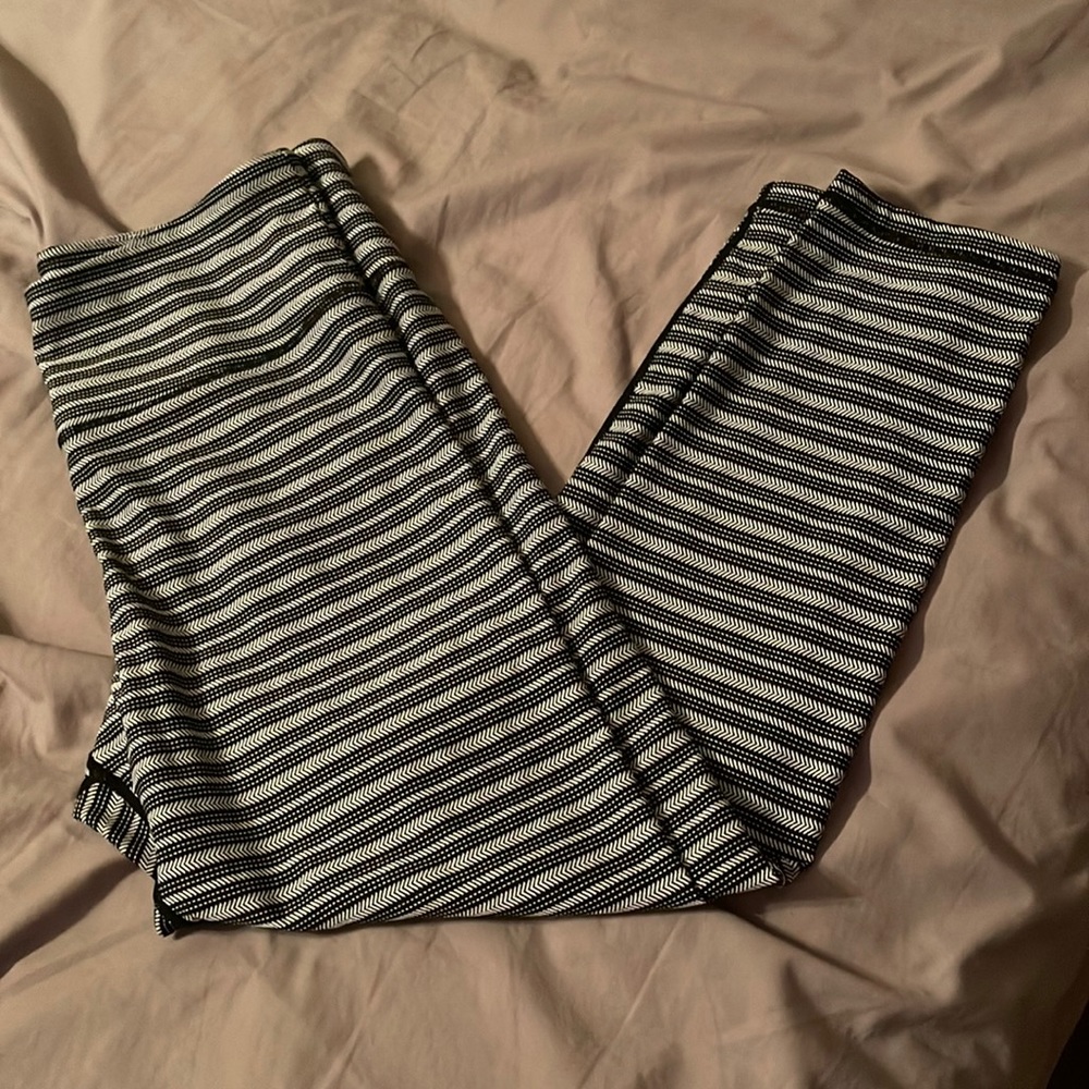 Zyia Leggings